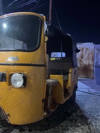 تكتك بياجو موديل 18 محرك باجاج أوراق كامله 2500يه مجال مكان بغداد زعفر...