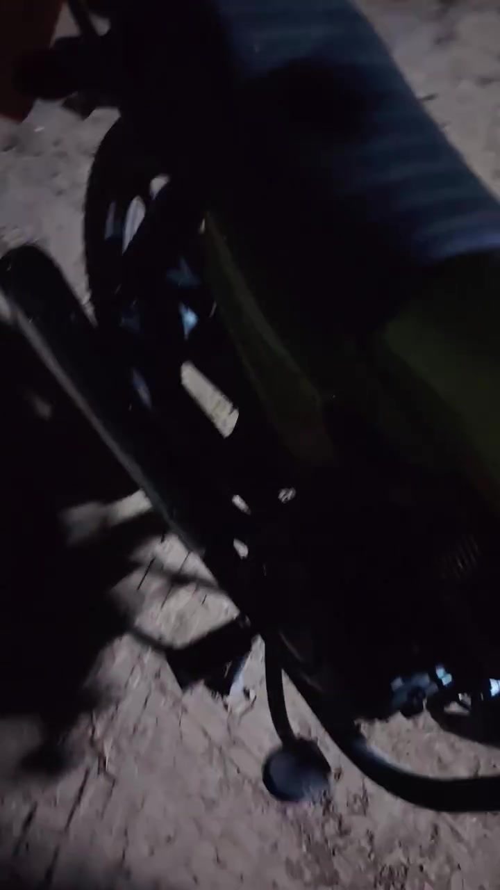 السلام عليكم.شاينك .موديل 27 كامله مانقصها شي.برغي مابيها نقص.اوراق سكنر.  مكاني كربلاء.طويريج  ***********
