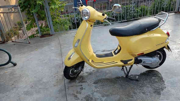 #دراجه فيسبا ايطالي مرقم اربيل مديل 2023 محركه 150cc وياها مري وعده درنفيس وسباين  ايطالي سعر سعره مليونين مكاني سماوه اي استفسار رقم ***********
