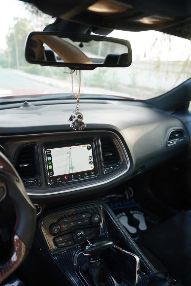 Dodge Challenger GT 2021
دوج جالنجر جي تي بلاس اعلى مواصفات فول 1/1
الموديل : 2021 
العداد 74 الف 
عدد الاحصنه 300Hp ستوك 
المحرك : V6 / 3600 cc
الكير : اوتماتيك 8 نمر 
الون :  احمر طماطي 
الحالة او نوع الضرر : جاملغ وبنيد بدون دواخل نهائيا 

مكينه كير كاردن اكسل كهربائيات كفاله ☑️
لغود وشواصي بدون دواخل نهائيآٓ كفاله

الـــــمـــواصــفـــــات  والاضافات 

تشغيل عن بعد 
نقطه عمياء و ردار جانبي ردار خلفي 
ترحيب عند الاقتراب 
خزن كشنات وضعيتين حفظ
شاشة كبيرة
هيتر بلمري 
بصمه
فتحة سقف 
ويل 20 
 تحكمات ستيرن 
كاميرا دوارة 
حساسات خلفيه بلاد
شفتات ستيرن
كشنات كهربائي
كشنات حضن 
كشنات وجلد 
قطعتين تبريد امامي خلفي 
سستم صوت البين
وبعد بيه مواصفات هواي بلاس الاخير .. 

الاضافات 

برمجه اون لاين وكاله يم مصطفى ايكل ع 
الداينو وتحديثات الوكاله كامله مكملة يمه
سستم كاربون فايبر كامل لل داخل 
دركة استيرن كاربون فايبر اصلي 1800$ طلب خاص تصميم من امريكا

عليه ادامه كامله فيت بام وبلكات وصدر امامي وخلفي وتخم وتايرات جدد 800$ تو ساير جديد وباتري كامله وعليه بوليش ونانو سيراميك 

السعر : 170ورقه وبيه مجال للشراي بسيط 💵💸
الموقع : بغداد المنصور 
تصال فقط ***********
