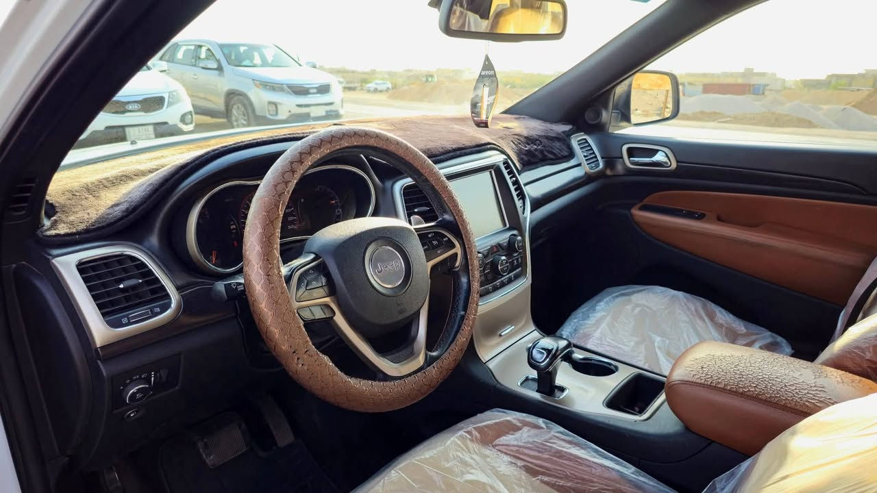 🚙 جيب لاريدو 2014 أمريكي
للبيع أو مراوس

بأسمي ✔️ رقم بغداد إنكليزي جديد
ماشية 138 ألف
فورويل 
حادثة صبغ جاملغين + بنيد

📍 الموقع: واسط – مركز المدينة
📞 للتواصل: ***********
