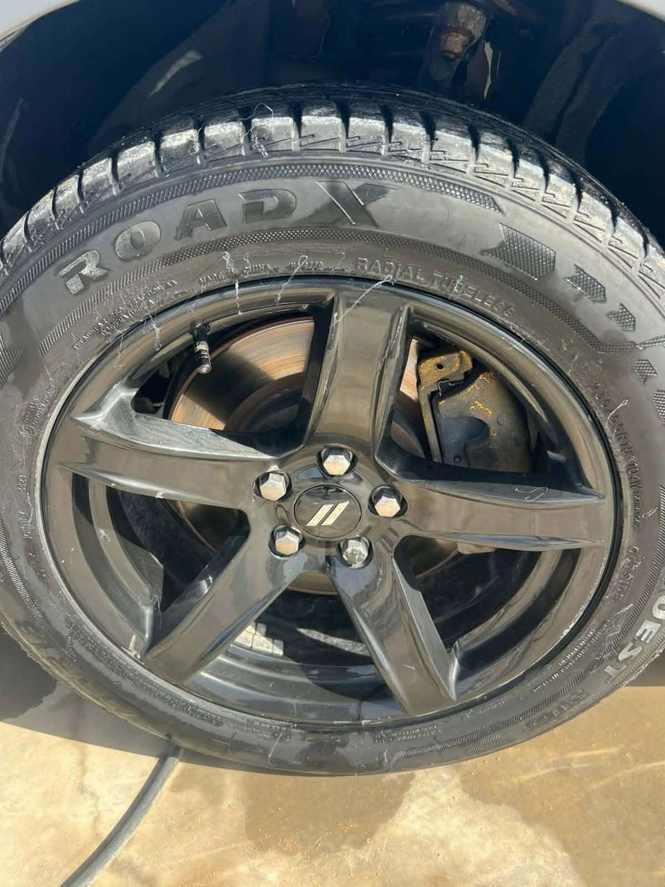 السلام عليكم ويل حجم 18نجمه خسفه قويه   بي تخم تاير وتخم وحساس 
 مكفول من فطر او تصليح 
 بيع او مراوس بويل 20  
مكاني الديوانيه قظاء السدير 
***********
