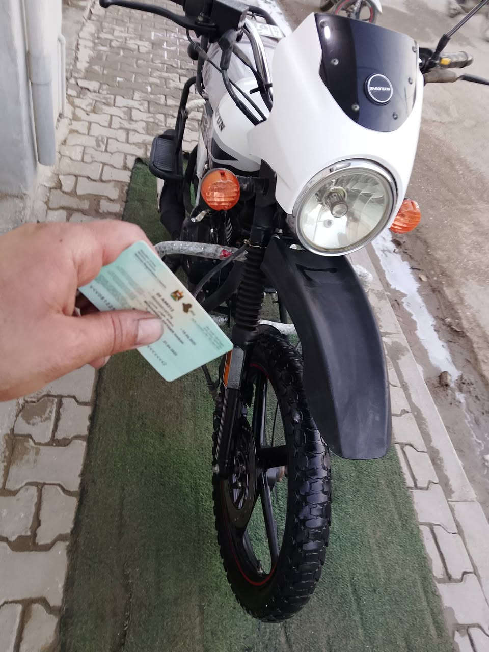 السلام عليكم ورحمه الله وبركاته دراجة نارية دايون مكينة خير من الله ٢٠٠ كتابة حمرة جبلي تحويل ثاني يوم إذ تريد مرقم كامل انكليزي مكاني ديالى خرنابات الشراي يتصل ويدلل ويتساب موجود *********** مكاني ديالى موديل 23 نازلة بل ٢٥ دايون جبلي اتصل ودلل
