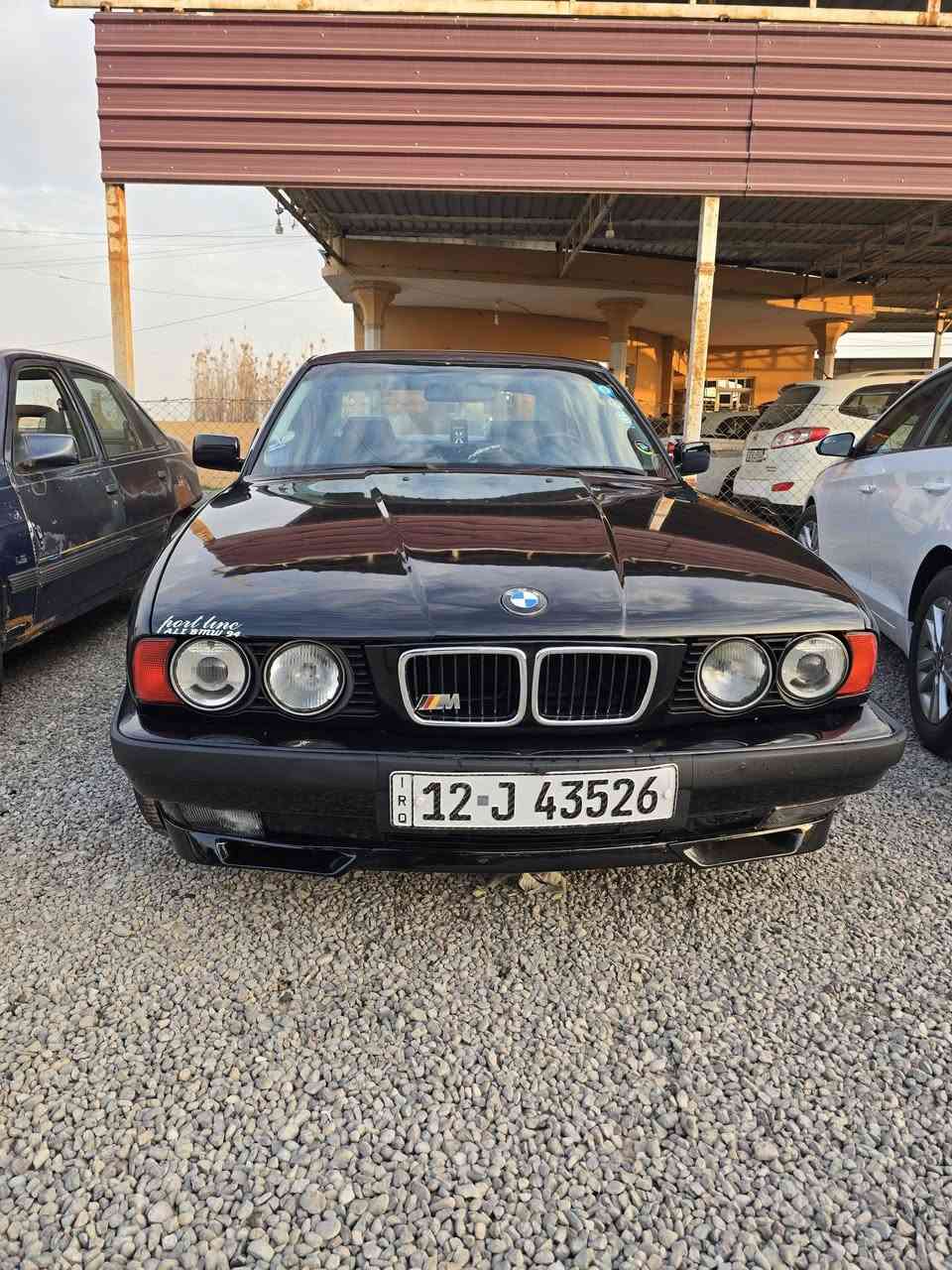 سلام عليكم بيم محرك كبس520  وكير عادي  سعرها 45 ويرهم مراوس حسب موديل 1991 طخم أمامي وخلفي نضيف طخم تاير ماصارلها اسبوع شدها سنويه (بسمي) تريد وكله او تحويل  صبغ عام جماعيه وبيها طخا بجملغ خلف السائق تبريد بيها بس مو شغال مكان سياره برطله سعرها 45 هذا رقمي 
***********
***********
