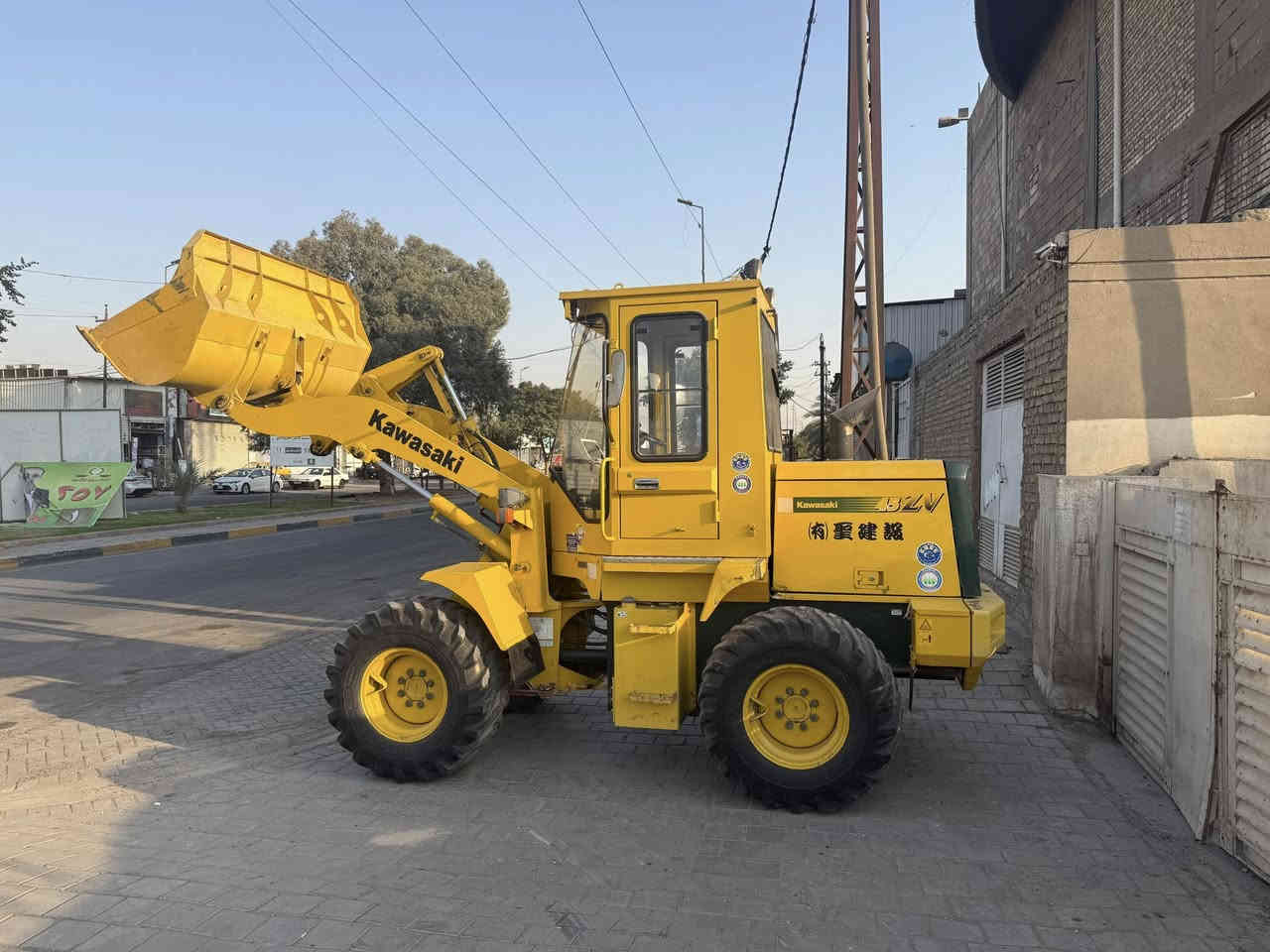 شفل كاوسكي ZV45
وارد يابان نضيف جداً
مشتغل 4700 ساعه
محرك. كمنز
بغداد شارع الضلال
***********
