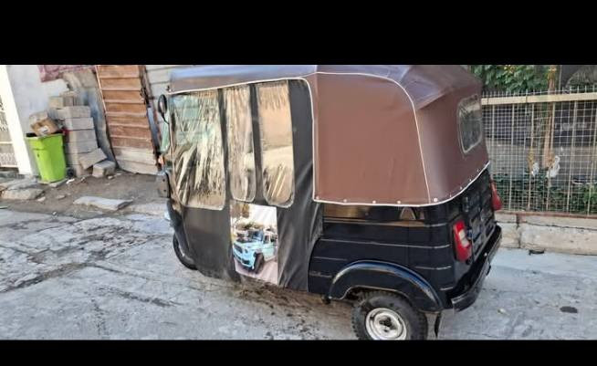 18 رقم بغداد عنوان جسر ماجد
سعر 4100 رقم ***********
