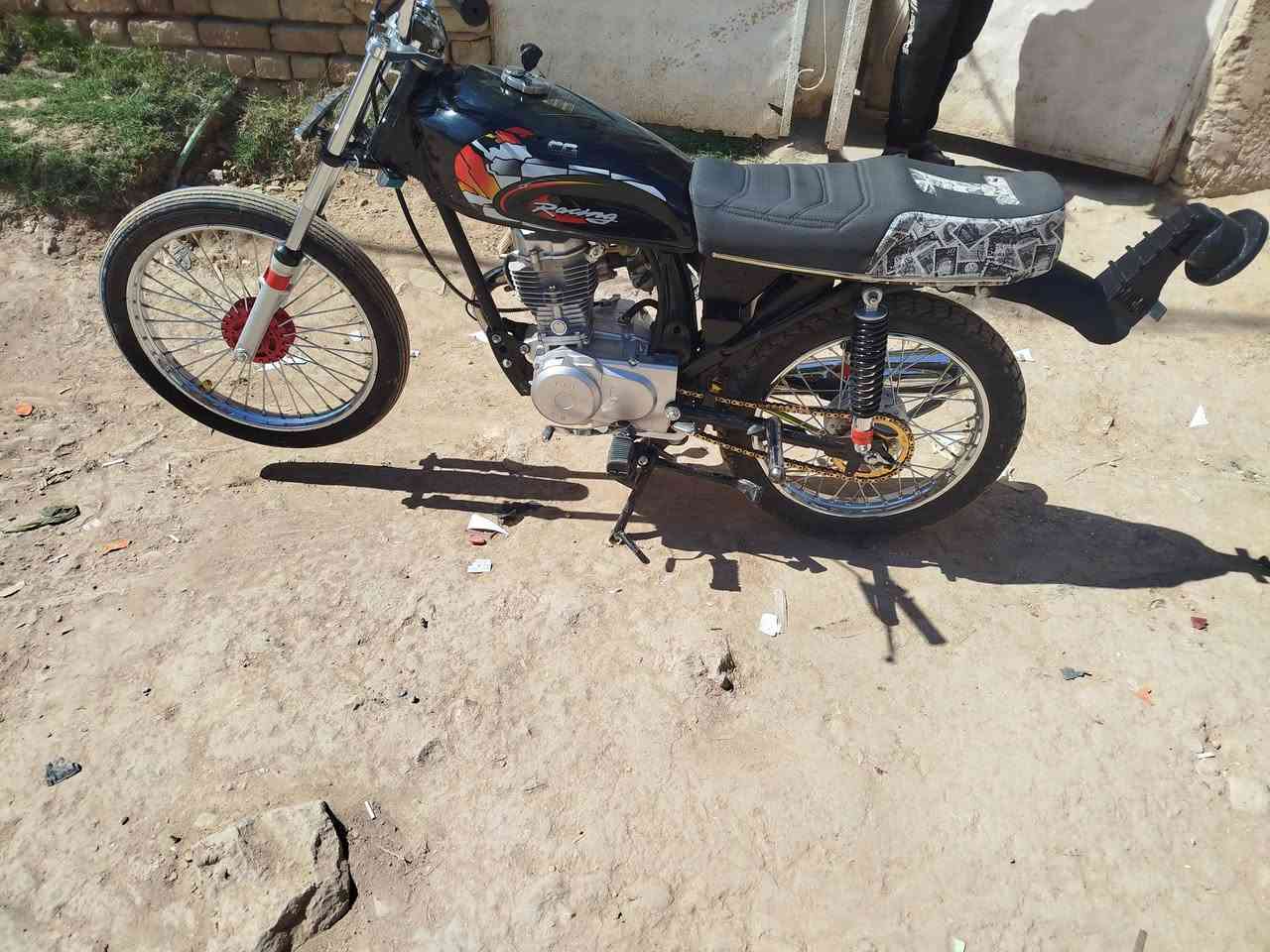 دراجه للبيع محرك مفتوح كله غراض جديد شاصي ارشا 15 مكان الدوانية سعر شراي طب خاص مو شراي اطلع كبل


**إذا كنت صاحب هذا الإعلان وتريد حذفه لأي سبب، رجاءا أرسل رسالة إلى الدعم الفني**