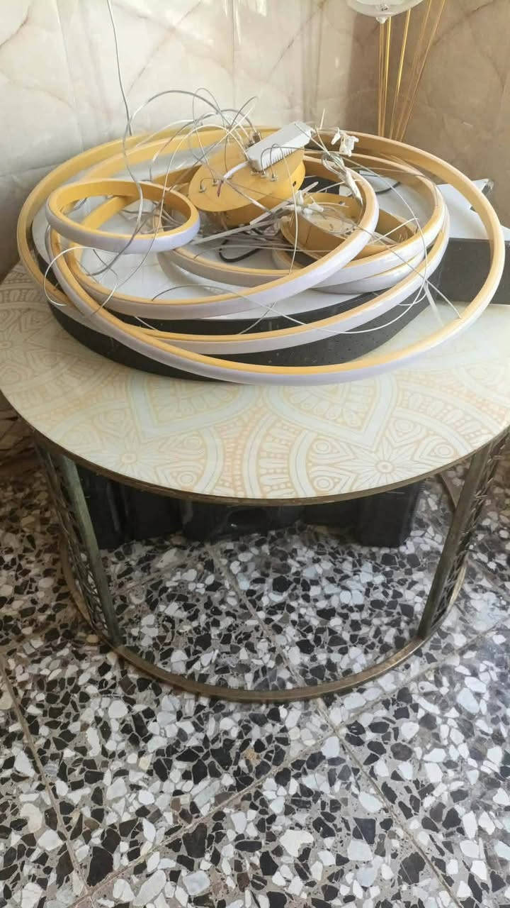 طبلات مع الميز للبيع السعر 40 بي مجال الكريعات قرب حسينيه ابو تراب


**إذا كنت صاحب هذا الإعلان وتريد حذفه لأي سبب، رجاءا أرسل رسالة إلى الدعم الفني**