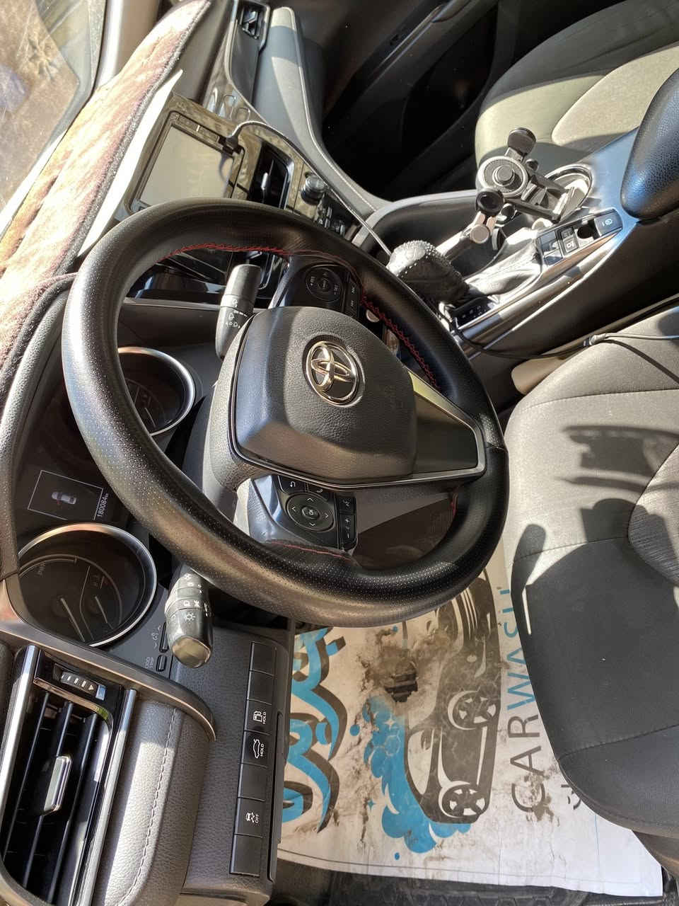 سلام عليكم للبيع كامري موديل 2022 اصل  تكسي دبي 
سياره جديده مكفول محرك كير بطاريه  حادث خلفي  صندوق مبدل وجاملغ الخلفي مصبوغ  وبنيد مبدل  بدون ايرباك  سياره جديده ماشيه 180 كيلو   سعر 155 وبيه مجال حك الجيه  
*********** عنوان بغداد حي الجامعه
