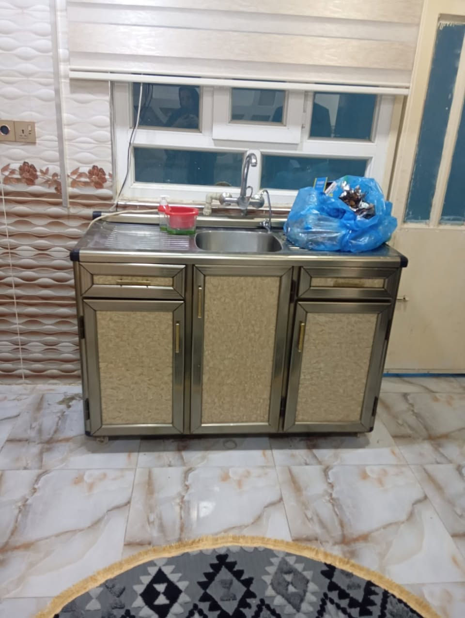 غراض بيت كلهن للبيع جديدات صارلهن ١٥ يوم وكلهن موجوده وصولات بيهن ***********
