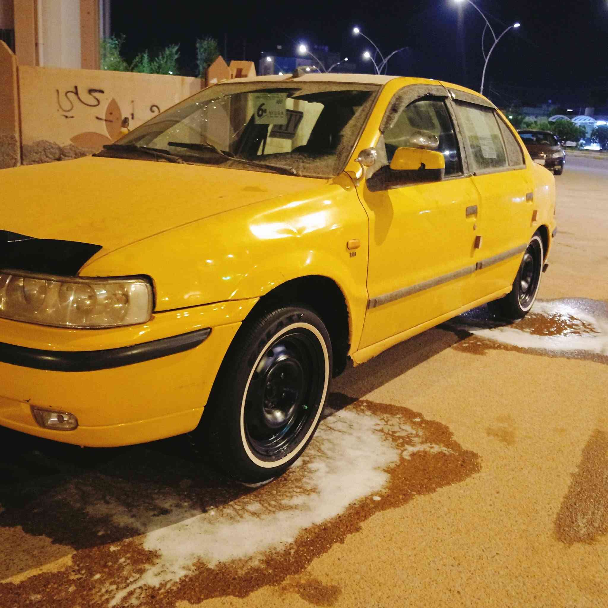 السلام عليكم سمند موديل 9 مصفره هي وغرامات السنويه لل 27 سياره حلوه جاهزه اي نقص ما بيها طخم تاير جديد كهربائيات كلها شغاله تبريدها شغال مكينه  لا تنقيص ولا  تبخير سياره خير من الله ترايك وين ما يعجبك سعرها 28 وبيها مجال مكاني ناصريه باسم واحد  بغداد مداور ثاني يوم رقم الهاتف ***********
