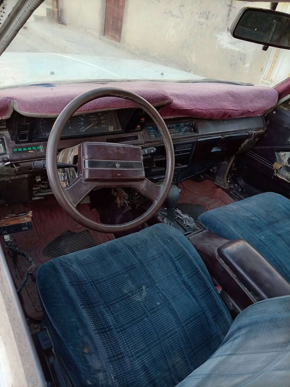 السلام عليكم سوبر موديل 85 مكينه وكير ونجي حاويه جدد تخم تاير جديد حدادايه جديده كهربائيات شغاله كلها اكسل جديد مكفوله من الكص والنقل والعيب الشرعي تحويل ثاني يوم غرامات مامطلوبه سنويه عظم عاج  سياره جاهزه السعر 20 وبيها مجال مكاني ناصريه مركز الشراي يتصل ***********
