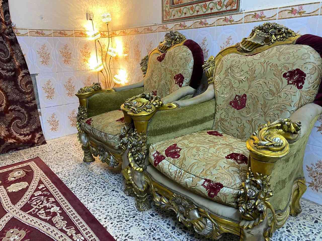 تخم مصري زان ثقيل
مع طبلات مرمر  2
وطبله وسطيه كبيره
مع البردات وزولية 
العنوان / تاجي مقابل منشأة نصر
للتواصل واتساب /***********
