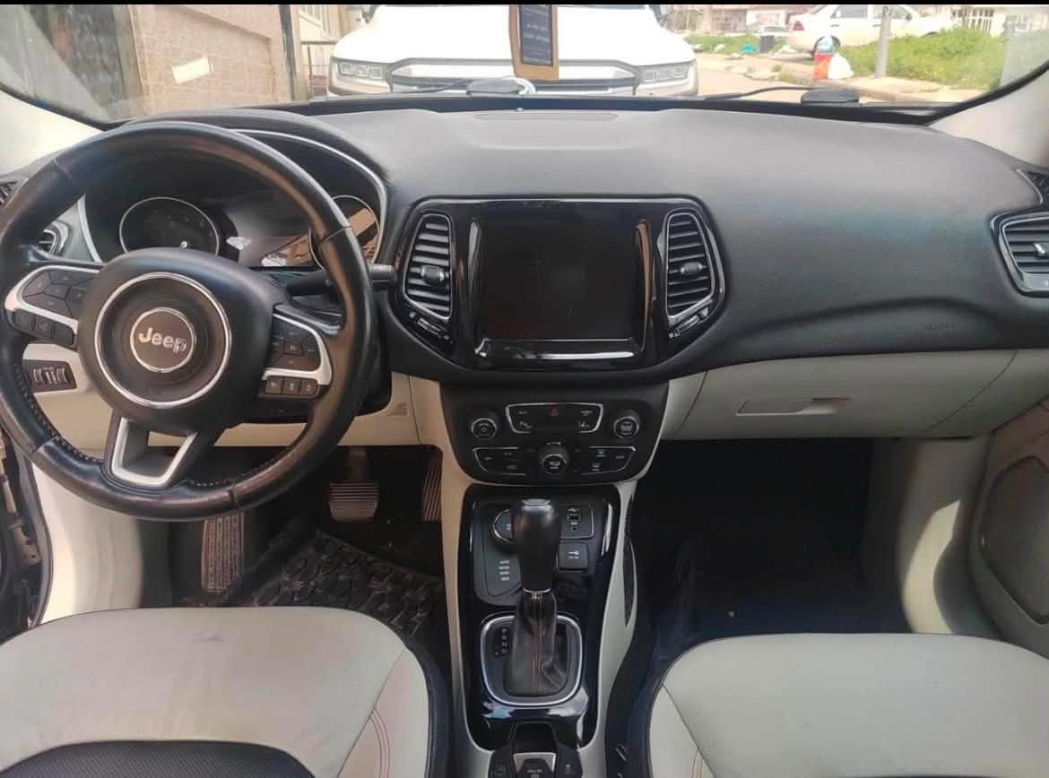 جێب کۆمپاس 2020 4x4 limited
دەبڵ ئەکسل
کوشن هیتەر
کوشن جلد
رادار
ئۆتۆ ستۆپ
ناو سپی
سنوق شەفت
حاسەی دواوە
ڕاداری خەتی جادە
سوکان هیتەر
بەصمە
شغاڵ
ویل گەورە شەریکە
چوار پارچە و سوچی سقفی لای سایەق دار کەوتوە بە سەریا و بۆیاخ کراوە لە سلێمانی بێ وەرگەڕان
٥٠ مایڵ ڕۆشتووە
نرخ :115 مەجالێکی زۆر کەم
سەنەوی تا ٢٠٢٨ و بەناوی خۆمەوەیە و وارد ئەمریکییە

***********
