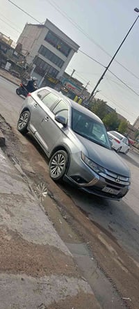 بدون صبغ • اوتلاندر • ٢٠١٩