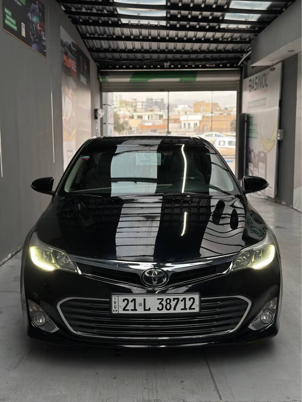 ‏Toyota Avalon 2013 
ئەفەلۆن ٢٠١٣ 
خلیجی فوول مواسەفات lmited 
بێ بۆیاخ بێ کرانەوە و گۆڕاو دەعامیشی بۆیاخ نیە یەک ساردی هەیە 
دوحاسەی برێمی دەرەجەیەک
ناو زەرد و جلد
بەصمە و سڵاید
پەردە و کامێرا
کوشن سارد و گەرم  و کوشن خەزن 
سێ مۆدی لێخوڕینی هەیە (eco,normal,sport)
پێش و دوای حاسە 
سەنەوی ژینگەی تا ٢٠٢٩ تازەیە تایەی تۆیۆی بیلادی تازەیە گیرومەکینەی نەکراوەتەوە بەشەرت 
نرخی ١٩٠ گەڵا و کەمێک معامەلە 
ناونیشان -سلێمانی *********** السليمانية, العراق
