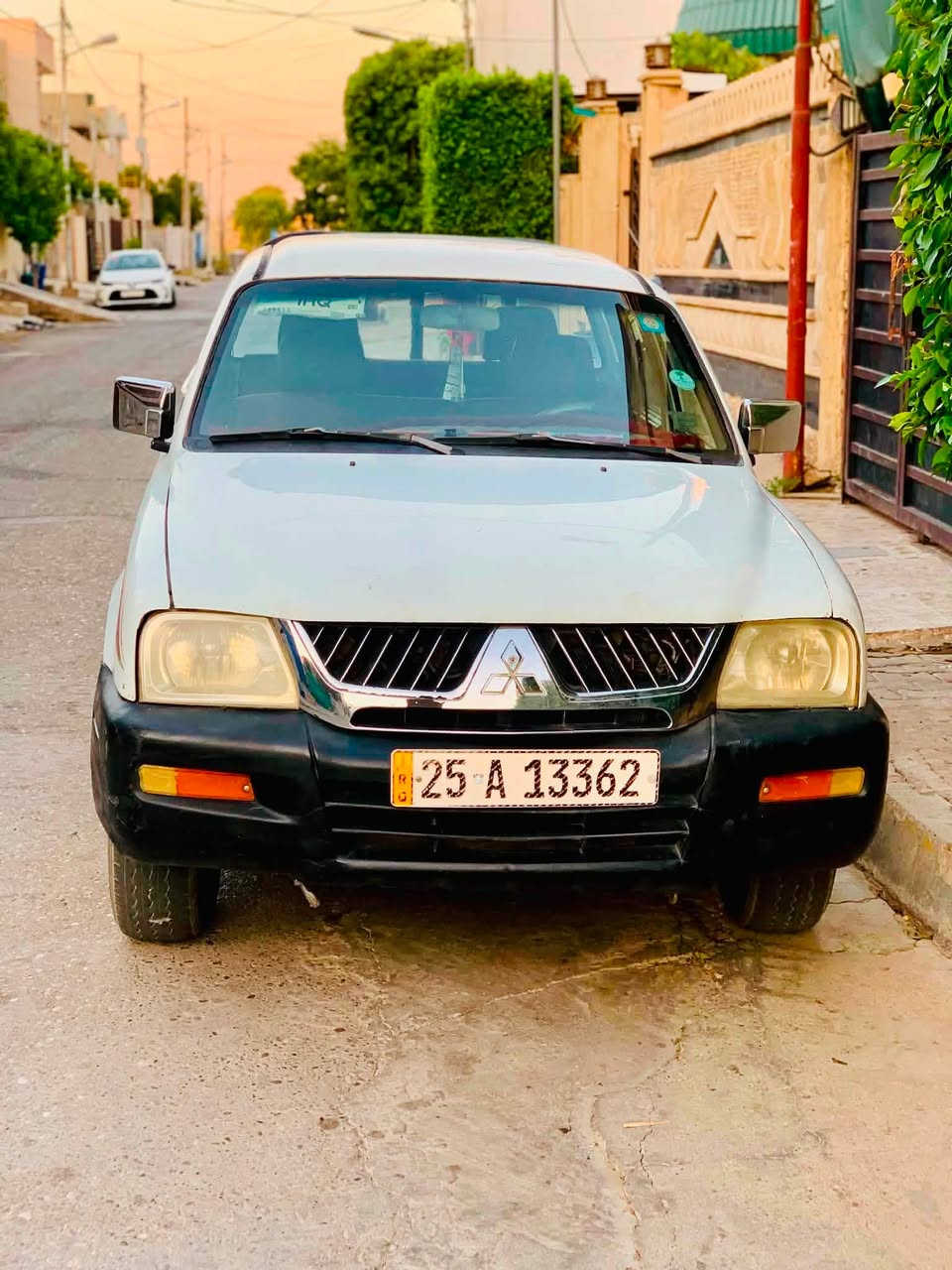 بيك أب متسوبيشي موديل ٢٠٠٢رقم كركوك محرك گير  شرط بطاقه بانزين قطعتين صباغ بنيد ؤچامرلغ بسمي كهربائية شرط تدفئه تبريد شغال قفل مركزي السعر ٧٣ بيه مجال الاستفسار الاتصال ***********

