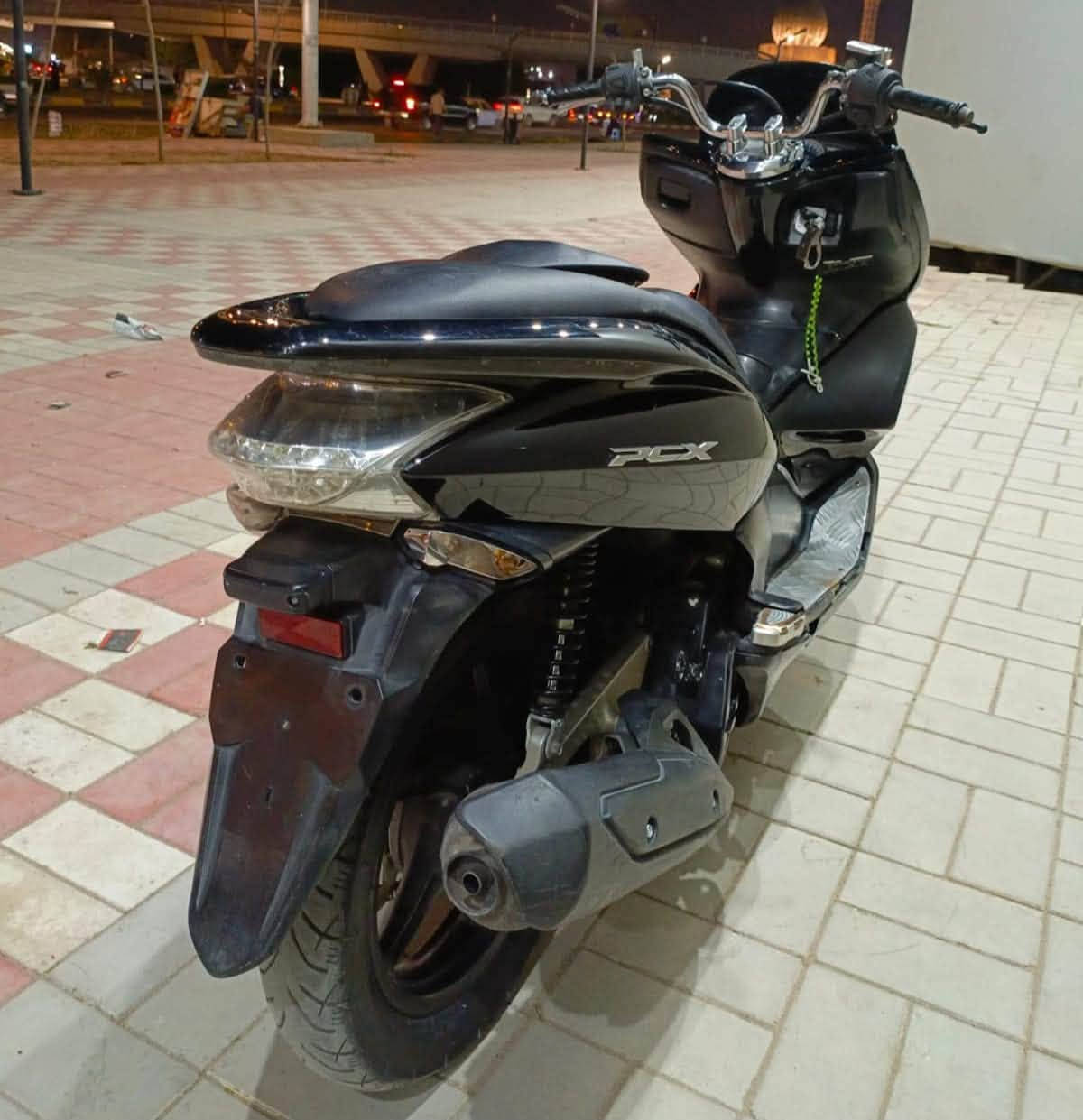 سلام عليكم PCX ياباني jf
جيل الاول مكفولة كفاله عامه مكينه ناعمه بلادي علفحص شلعه معدل فول اوراق موجوده السعر مليون او 250 بيها مجال مكاني بغداد الكرخ ***********
