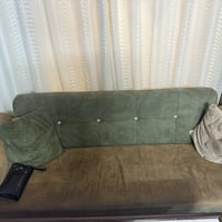 ٧ مقاعد مكانه الدوره مستعجل ع بيعته السعر ٧٥ الف 07729340364