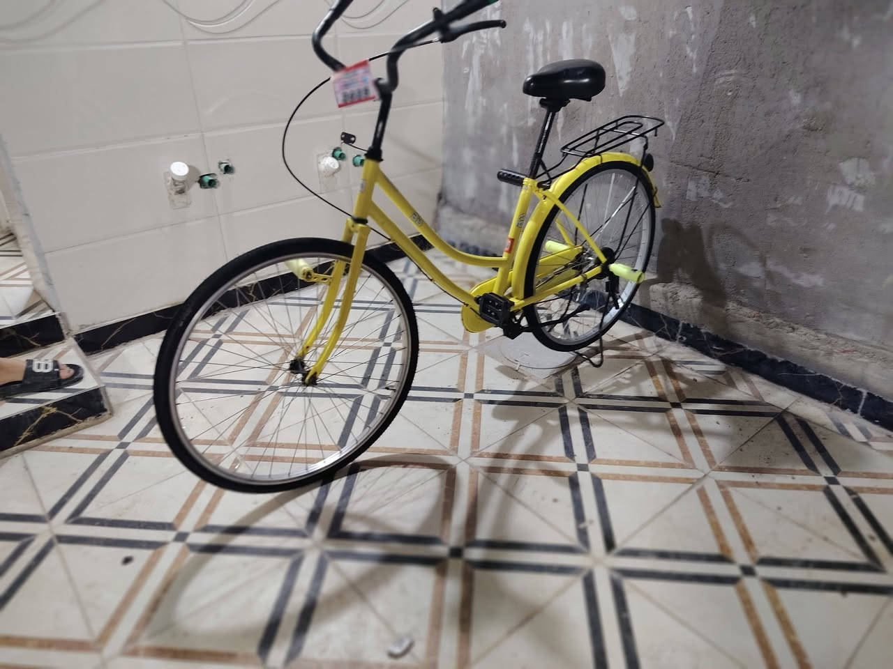 بايسكل حجم 26  لون ليموني كامل مكمل بلادي تايرات جدد السعر (85) بي مجال الاستفسار خاص 👍🏼


**إذا كنت صاحب هذا الإعلان وتريد حذفه لأي سبب، رجاءا أرسل رسالة إلى الدعم الفني**