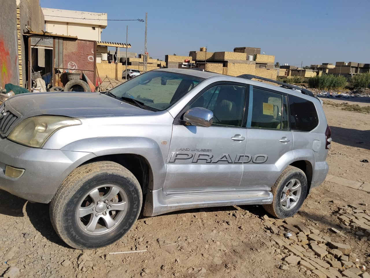 سلام عليكم برادو موديل 2004محرك وكير كفاله 6سلندر سياره مصبوغه عام اثر جراد رقم  عندي وكاله بيها سنويه صاقطه تبريد شغال العنوان بابل فضاء القاسم السعر 110وبيها مجال رحمه الله والديكم الي ميعجبه السعر لا يتصل ***********
