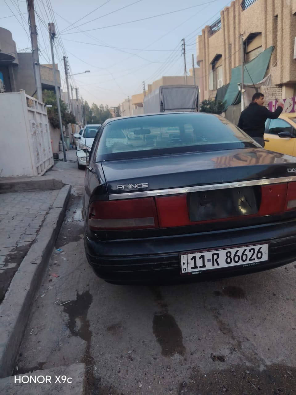 سلام عليكم للبيع بأسمي موديل 95 سنويه نافذه سعره 30عليه غرامه400جاهزه من كلشي كير محرك كفاله  ولغرمات ينزل من سعره ‏‪***********‬‏
