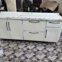 للبيع كاونتر قياس مترين والسنك قياس متر للتواصل خاص او واتس اب 0770776...