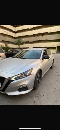 نيسان التيما  sv  2022  محرك وكير وتبريد وكلشي مكفول 07712784241