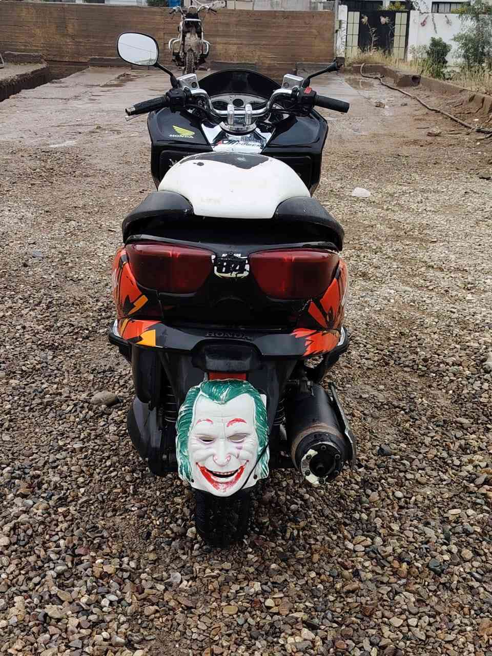 سلام عليكم دراجه فورزه 8/0بلاد عميه كهربائيته كله شغاله منفيس فقط  السعر 750 وبيه مجال عنوان ديالي دلي عباس رقم ***********
