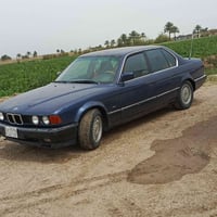 للبيع بي ام دبليو 735 حجم موديل 91 وارد  الماني خير من الله سياره نضيف...