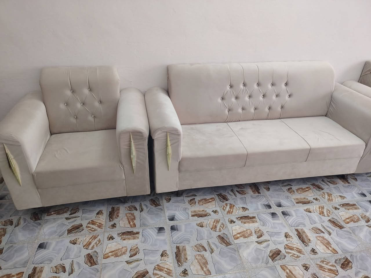 سلام عليكم عندي تخم جديد للبيع


**إذا كنت صاحب هذا الإعلان وتريد حذفه لأي سبب، رجاءا أرسل رسالة إلى الدعم الفني**