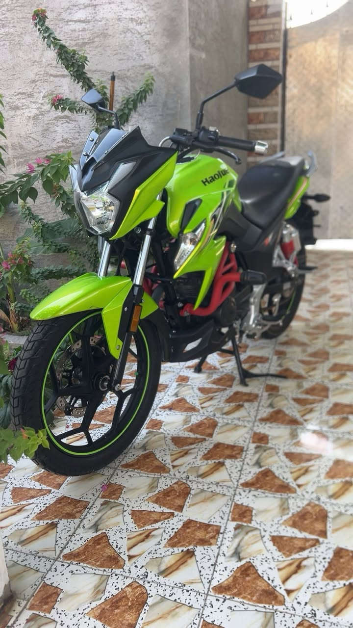 سلام عليكم هوجي dfللبيع  موديل ٢٣  مسجل ارقام عربي مكفول كفاله عامه سعر ٢١$.
***********
