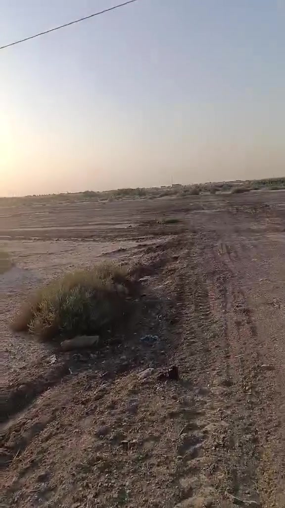 سلام عليكم قطعه ارض مساحه 200متر استلام جديد 
رقم القطعه 1061 موقعه بدايه الوافدين ع شارع العام للستفسار ***********
