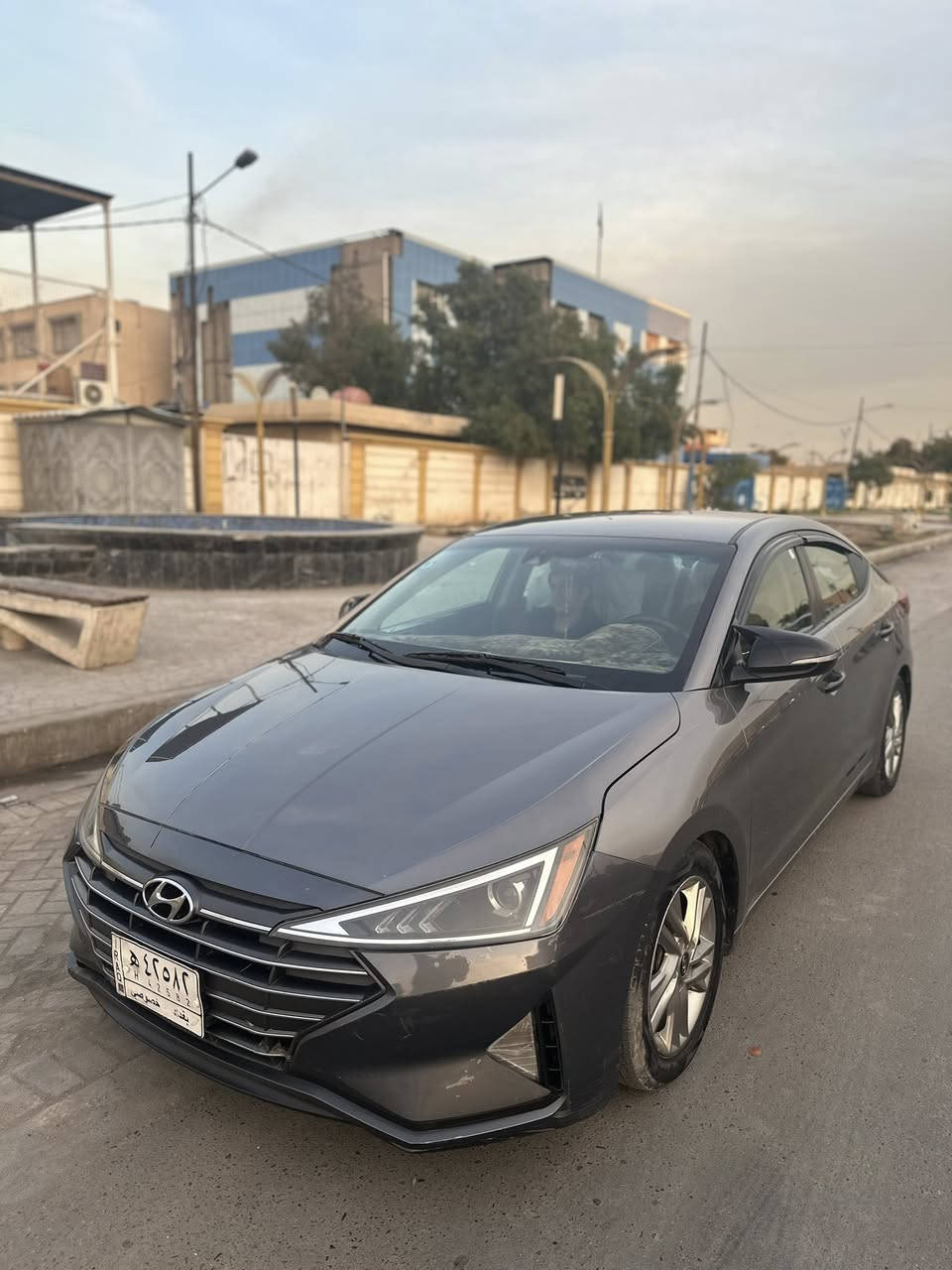 السلام عليكم
النترا 2020 رقم بغداد بأسمي
محرك 2000 كير AT
حادثها دعامية فقط صور الحادث بالمنشور
مواصفاتها رادار بالمري نقطة عمياء وتحذير عند الرجوع للخلف ، تحديد مسار  ، بريك تلقائي ، تبريد مناخين منفصل ، درايف مود ، شاشة اعطال ، وباقي مواصفات التحكم والشاشة والكامرة
مكاني بغداد 
السعر 137
***********
