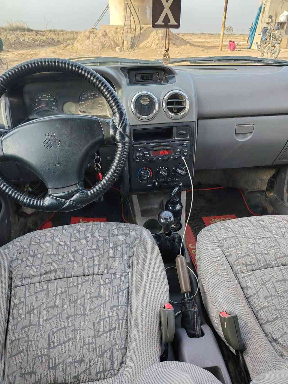 السلام عليكم سايبا موديل 12كيرمحرك شواصي تخم تاير صدر كله جديد هزة جديده رقم جديد هيئة مصفره شرط التحويل االسعر 25وبيهة مجال  مكاني بغداد بسمايه تصال *********** سياره مابيه اي نقص فقط تروح تحول
