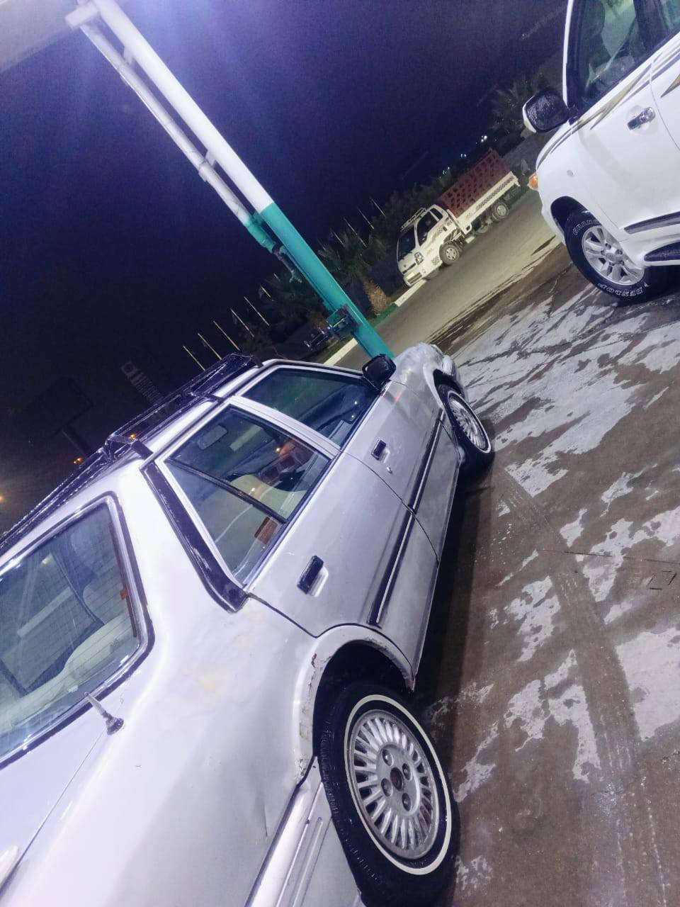 السلام عليكم ورحمه الله كيا كابيتال موديل 93 ماكينه وكير بلادي نظيفات كلش سياره جاهزه رقم دولي سنويه لل 27 شرط التحويل سياره على بلاديه صدر خلفي امامي نظيف دواخلها نظيفه كلش بيع او مراوس حتى لو بتاكسي سعر البيع 20 ورقه    وبيها مجال بسيط مكاني بغداد رقم الهاتف ***********
