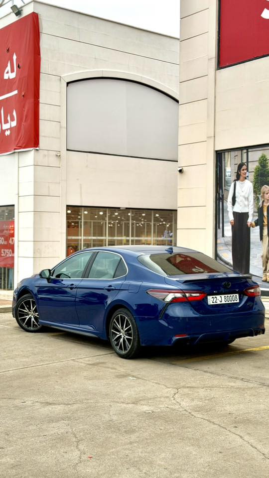 TOYOTA CAMRY للـــبــيــع 
مـــواصـــفــات SE 
مـــوديــل 2023 
ســـيـــارة بـــدون صبخ
ســـعـــر الــســيارة 209 و بـــيــهــا مـــجـــال 
مــكــان ســـيــارة اربـــيـــل 
رقـــم تــلــفــون 
0750 114 1217
