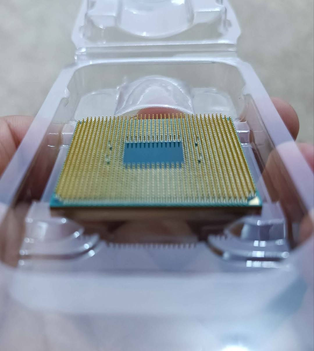 السلام عليكم R5 2600x كارتون ومروحة ستوك ب60 الف شامل التوصيل

مكاني بغداد/ شرطة خامسة
واتساب/ ***********
