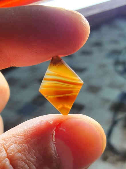 ماشاءالله…جزع يماني قديم اصلي حجم 18 ملم السعر النهائي 50 الف ***********
