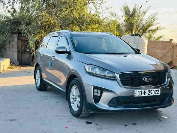 سلام عليكم
سياره للبيع
سورنتو موديل 2019 وارد امريكي
مواصفات بصمه
كشنات تدفئه 
تخم تاير جديد
سياره خير من الله
مابيها نقص
وسعر 183 وبيه مجال 
العنوان بغداد الشعب
رقم الهاتف ***********
حادثها بابين
محرك 4 سلندر 2400
