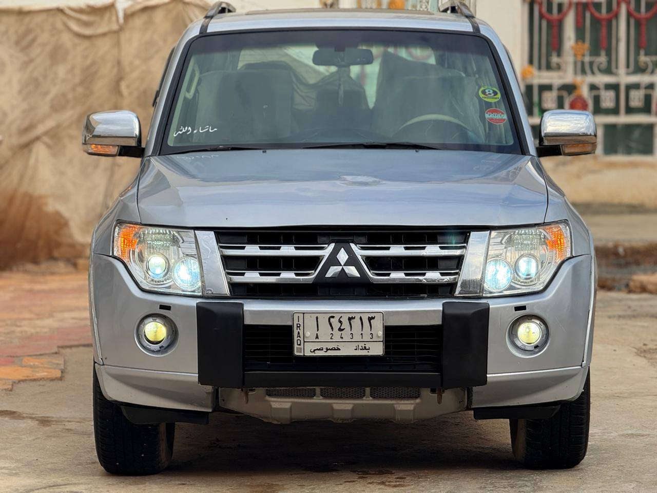 السلام عليكم للبيع باجيرو 2008 خليجي فول 1/1 عده الدمام مكينه وكير 6 سلندر بلادي جدد حداديه جديده تبريد ٣ قطع غرفه جديده ٧ راكب منظومه زنون جديده رقم بغداد مشروع وطني السياره مكفوله من الضربه والتبديل بيها مكانات كلير اثر جراد فقط السياره بلاديه ونضيفه جدا السعر 89 بيها مجال بيع مستعجل عنوان بابل ***********
