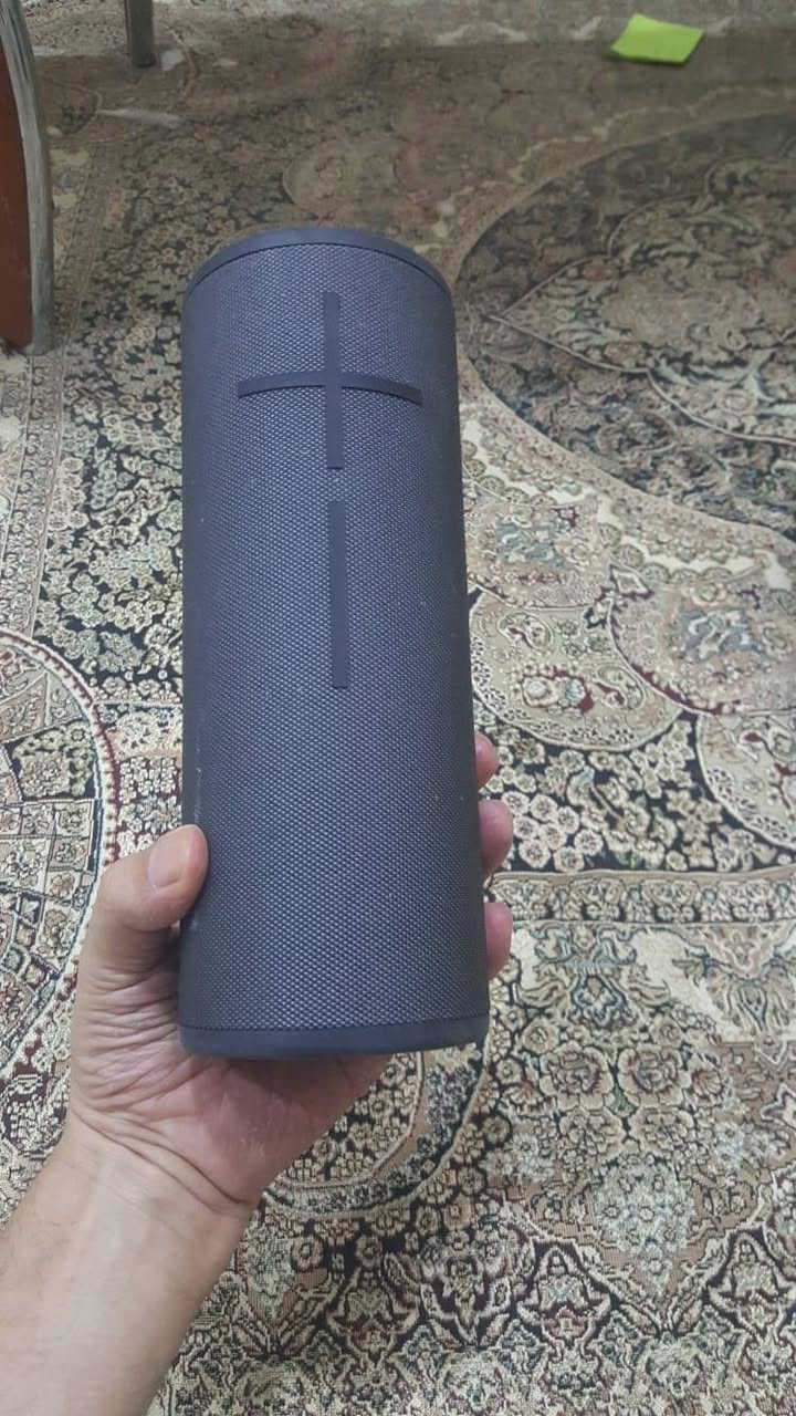 السماعة لوجتك. Ultimate Ears MEGABOOM 3
تتميز بصوت محيطي 360 درجة مع جهير قوي وعميق. مقاومة للماء 

 محمولة ومقاومة للماء والغبار بشكل كبير.

تصل مدة تشغيل البطارية إلى 20 ساعة 

مستوى الصوت الأقصى: 90 ديسيبل (dBA).نطاق التردد: من 60 هرتز إلى 20 كيلو هرتز    هاذة جزء بسيط من الصوت لين الصوت جدا عالي ونقي


**إذا كنت صاحب هذا الإعلان وتريد حذفه لأي سبب، رجاءا أرسل رسالة إلى الدعم الفني**