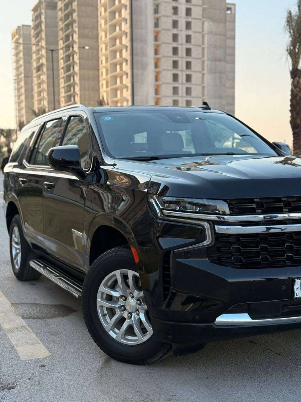 السلام عليكم للبيع تاهو LS 
لون اسود 
2023  وكالة المنصور خليجي
بچم بريمر شكل الجديد 
رقم بغداد 
مواصفات
رادار
دشبول خياط 
ثلاجة 
وتحكم ستيرن 
كامرا وشاشة وحساسات 
زنون 
تبريد 3 قطع 
2 كرسي كهرباء 
مانع تصادم 
4 وضعيات قيادة 
علامة ذهبية 
بيها بعد. مواصفات مذاكرهن
بيهة 3 قطع بخ فقط بوب ثنين وجاملغ
وباقي سياره كفاله عامه مكاني اليرموك
السعر 41.500 وبيهة مجال
‭٠٧٧٠ ٥١٩ ٣٣٢٣
