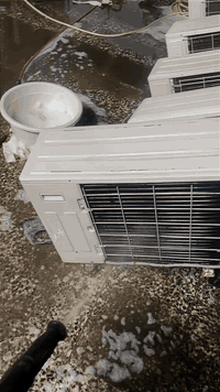 نصب سبالت   وصيانه و تنظيف كافة أنواع أجهزة التبريد موقعياً و بكادر متخصص مع الضمان  .. 👷🏻‍♂️

يعنى عندك صيانة أو تنظيف لا تحتار   سبلتك مابي برودة لا تحتار سبلتك دفع الهواء ضعيف لا تحتار، إتصل بينا و راح نجيك لباب بيتك .. 

   ماعليك فقط الاتصال بمركز خدمة العملاء  على الواتس اب  
***********

🟥  تنظيف موقعي  لجميع الدوائر والشركات مع الضمان 
🟥 صيانة - شحن غاز مع الضمان - نصب - غسل 
عمل فاكيوم ..
***********
