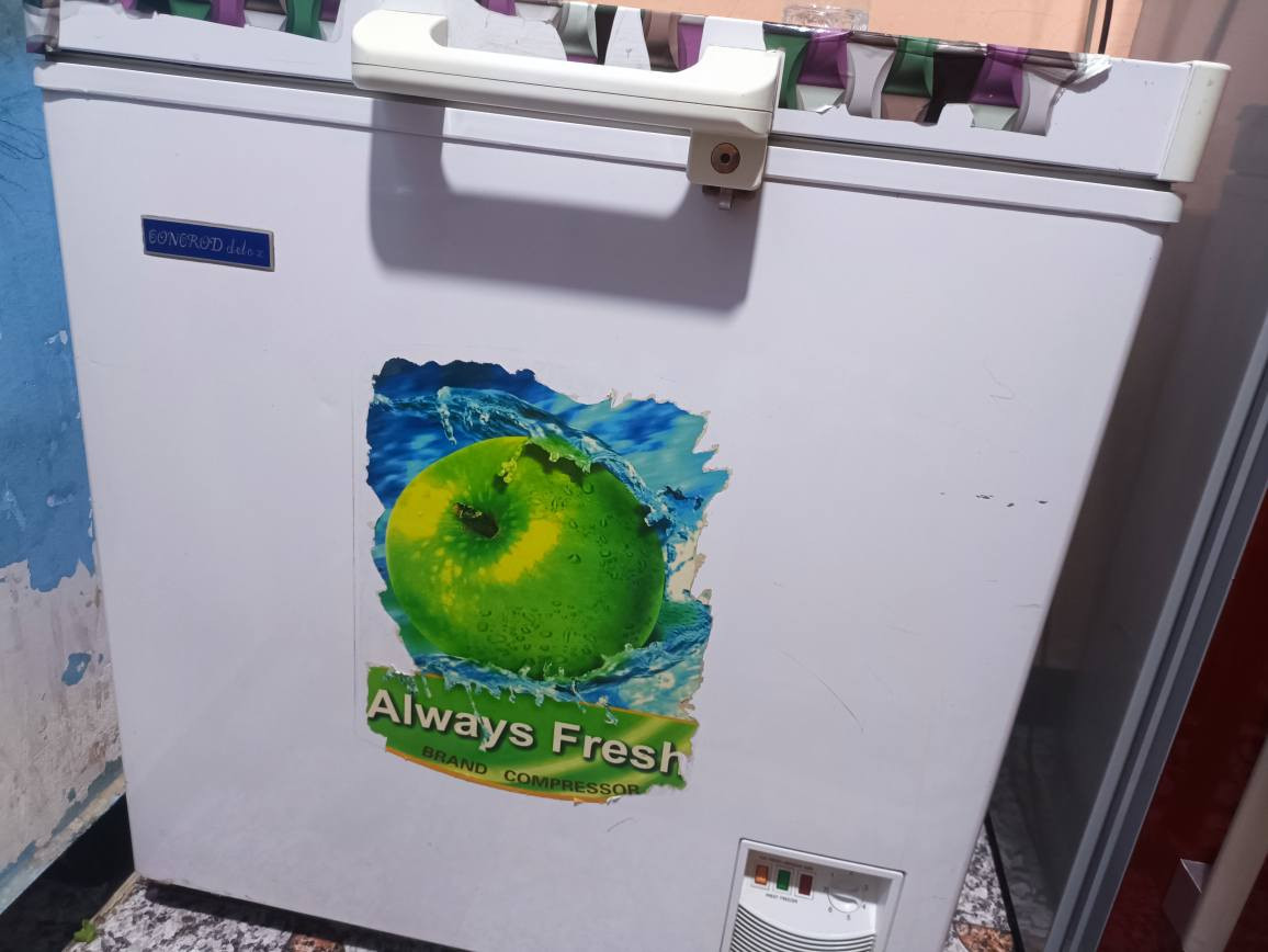 سبلت توسوت طن ونص استعمال قليل مجمدة نضيفة شرط التجميد شاشة جنرال استعمال قليل تشغل نت وكاونتر وقنينة غاز البصرة, العراق


**إذا كنت صاحب هذا الإعلان وتريد حذفه لأي سبب، رجاءا أرسل رسالة إلى الدعم الفني**