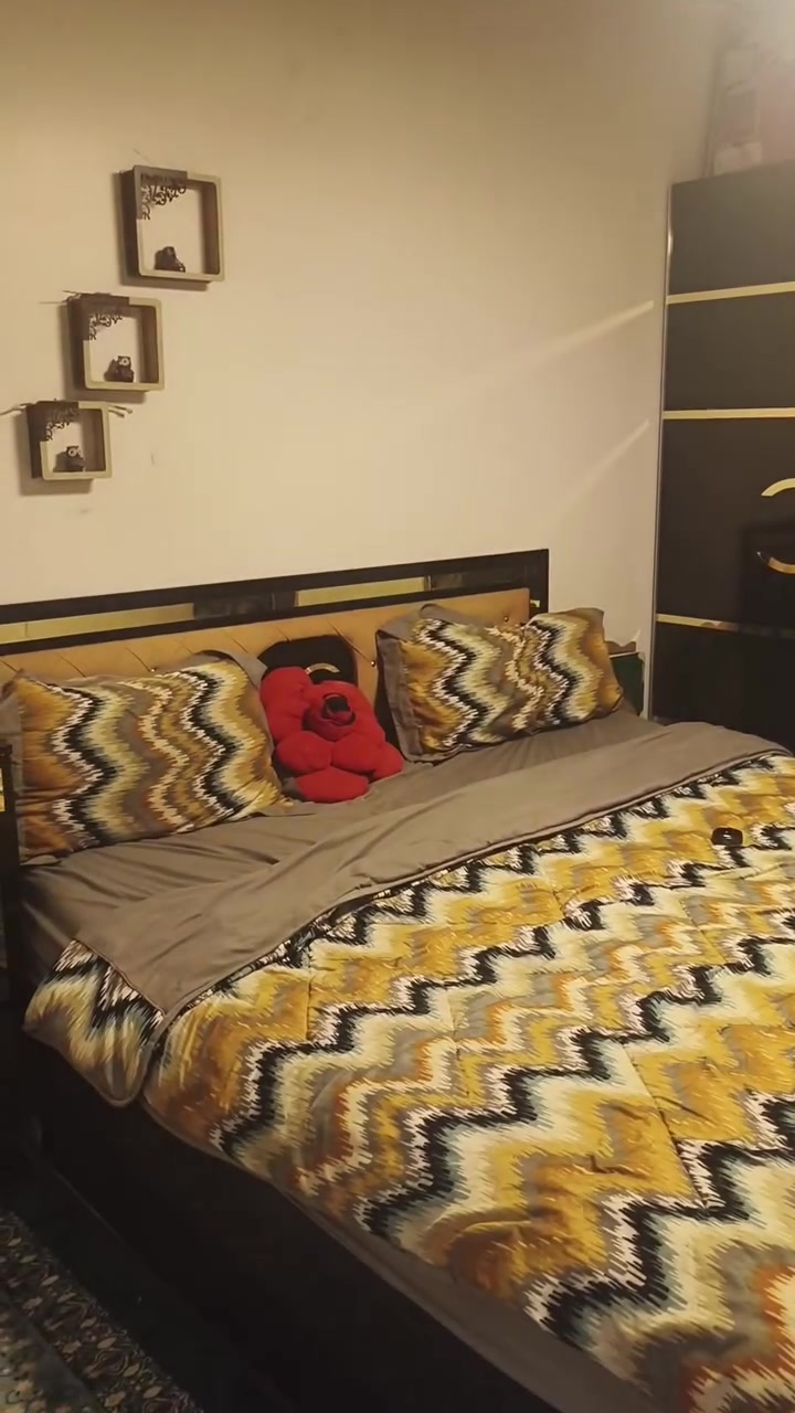غرفه نوم جديدة سعره ٣٠٠وعندي جزامه سعره ٧٥ وتخم هسه اخدته جديد ٧٠٠


**إذا كنت صاحب هذا الإعلان وتريد حذفه لأي سبب، رجاءا أرسل رسالة إلى الدعم الفني**