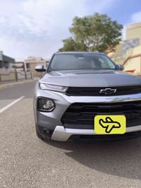 تريل بليزر LT 2023 رقم بغداد باسمي السيارة كندية  ماشية 22 ميل السيارة...