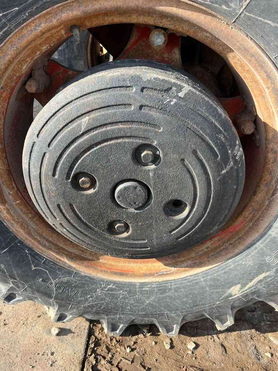 سلام عليكم للبيع ثكالات خلفيه و + رواصط كاملات ومكاني بغداد الشعلة اتصل على الرقم وبيك خير ***********
