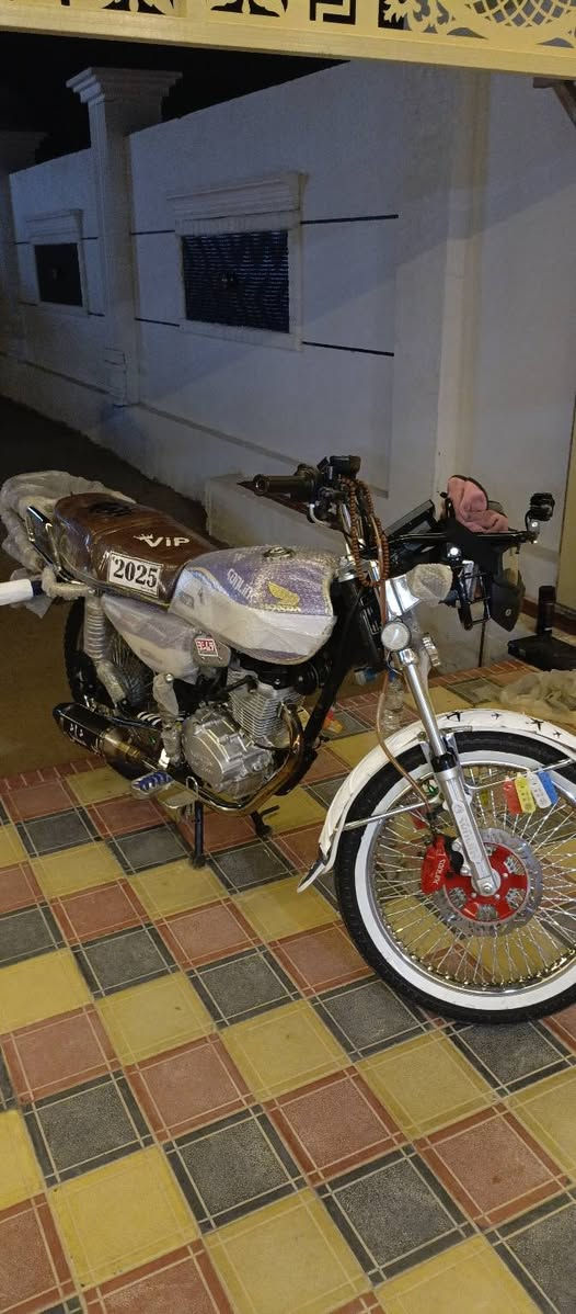 السلام عليكم شباب للبيع تايكر 24 فول فول على  24 حباية مفول 5كير طيارة ماشاء الله علي اوراق منفيس مجنبز برغي نقص ما بي السعر 900 وبي مجال الشراي يطب خاص المو شراي ليجي ويتعبني واذا اكو مراوس اراوس بايراني  فقط وشكرا 🌷ادمن وافق


**إذا كنت صاحب هذا الإعلان وتريد حذفه لأي سبب، رجاءا أرسل رسالة إلى الدعم الفني**