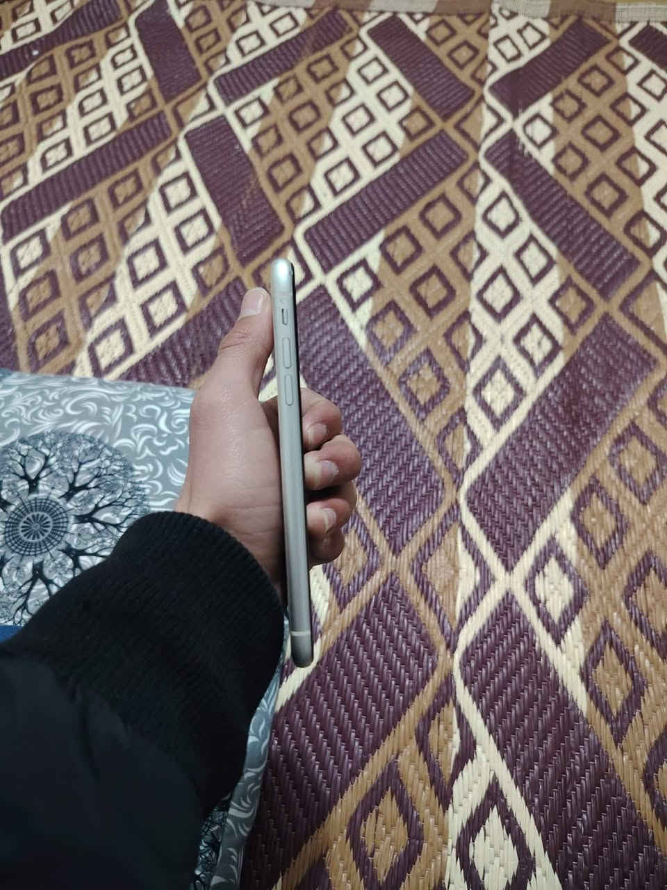 سلام عليكم ايفون 11عادي موبايل نضيف بس بيه كسره بل ضهر مثل ما واضح بل صور َ بطاري ٨٦ دبل سيم للمروس او
للبيع ذاكره ٦٤ مكاني حي بكر قرب جامع بديع


**إذا كنت صاحب هذا الإعلان وتريد حذفه لأي سبب، رجاءا أرسل رسالة إلى الدعم الفني**